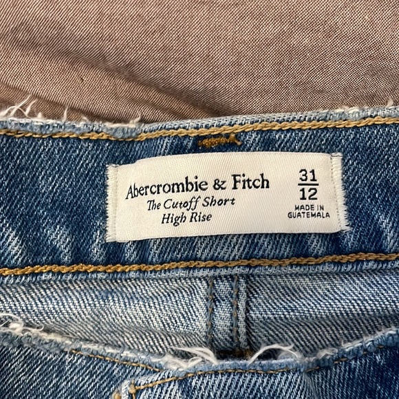 Abercrombie & Fitch High Rise Cut Off Shorts - Picture 3 of 3